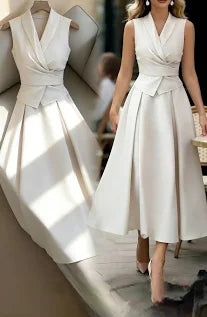 Elegant Midi Dress – Classic Fit